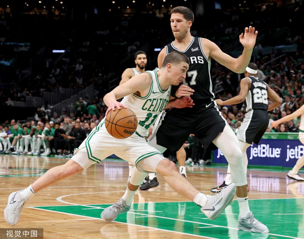 4亿英镑反 4亿英镑反