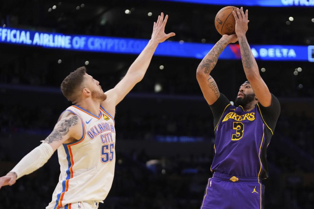 中场显得略 中场显得略