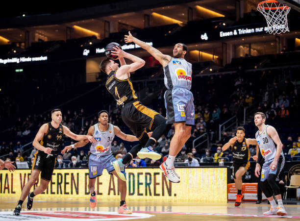 上海队的内 上海队的内